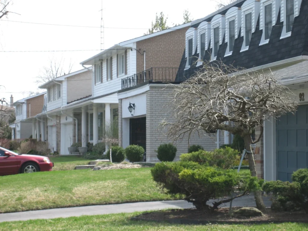 Houses on a residential street in Bayview Village, Toronto