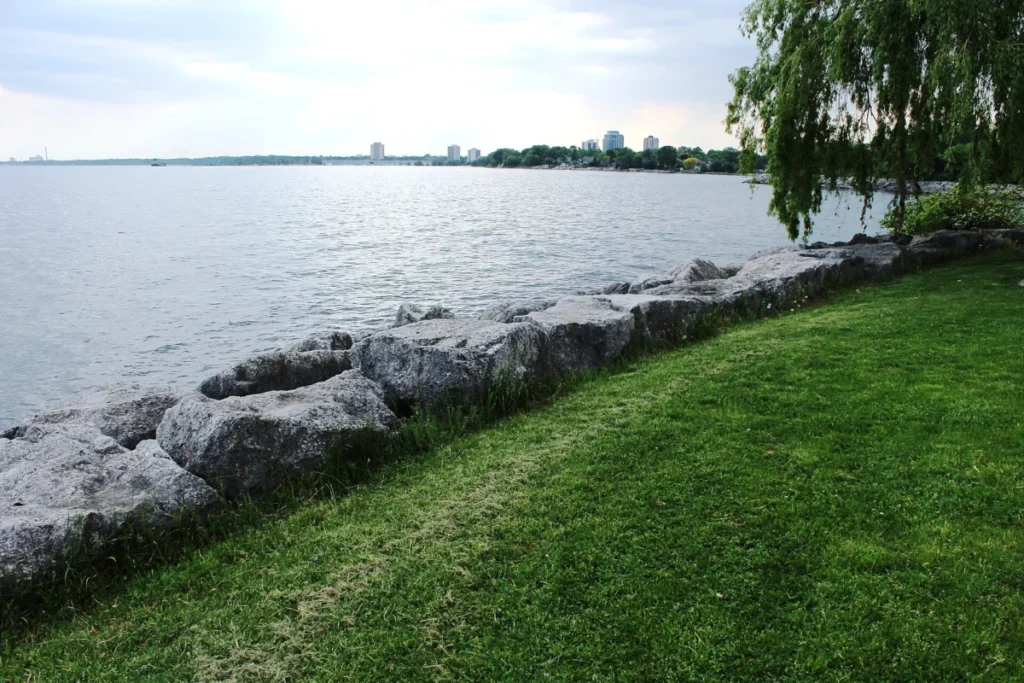 Lake Ontario seen from Colonel Samuel Smith Park on the Etobicoke lakeshore, Toronto