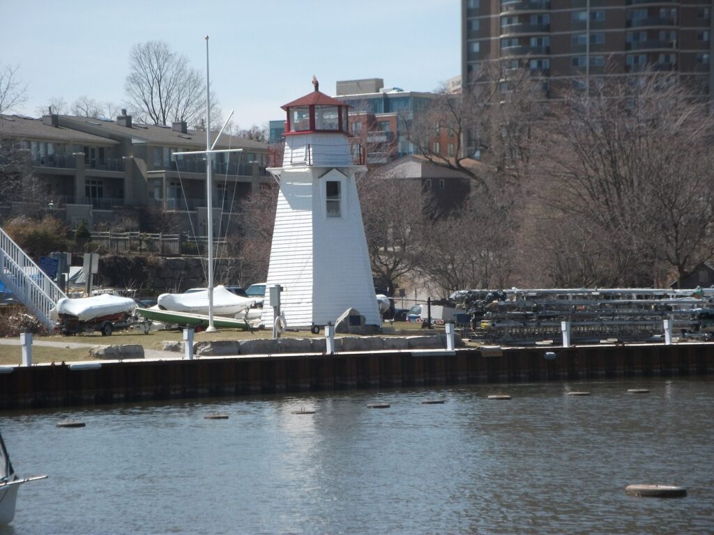 The lighthouse at Oakville harbour